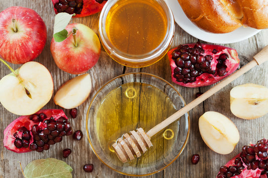 The Sweet Tradition of Rosh Hashanah: Celebrating a New Year with Meaning and Joy