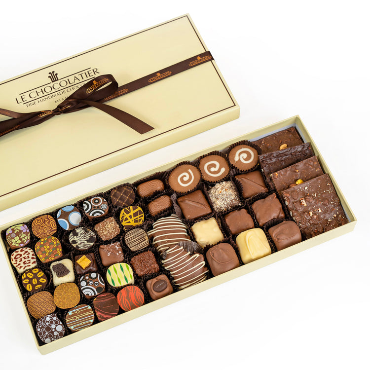 EXTRA LARGE SIGNATURE BOXED ASSORTMENT – 24 OUNCES