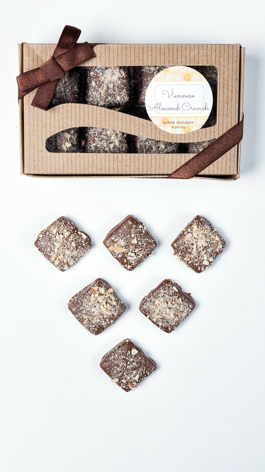 VIENNESE CRUNCH TREAT BOX