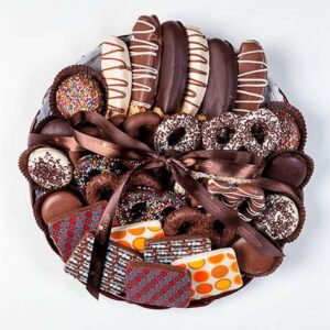 30 pc crunchy chocolate covered cookies, pretzels, & Oreos, dipped biscotti, & covered grahams